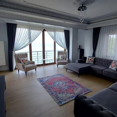 Seafront By The Sea And With A And With Big Garden *