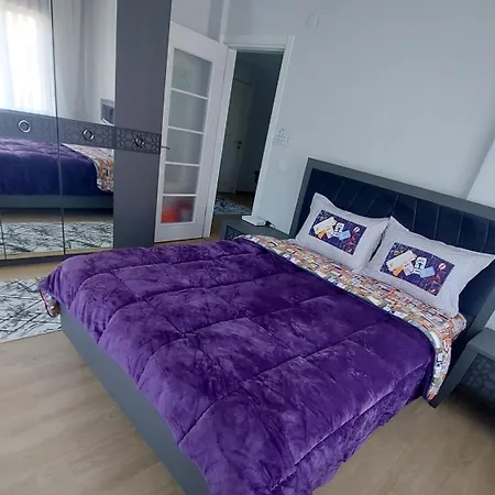 Seafront By The Sea And With A And With Big Garden Apartment